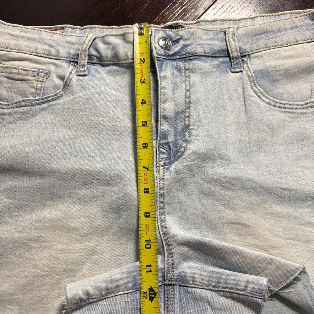 True Religion Jayde Mid Rise Stretch Denim Shorts Light Wash Size 34 Purple - Picture 9 of 10